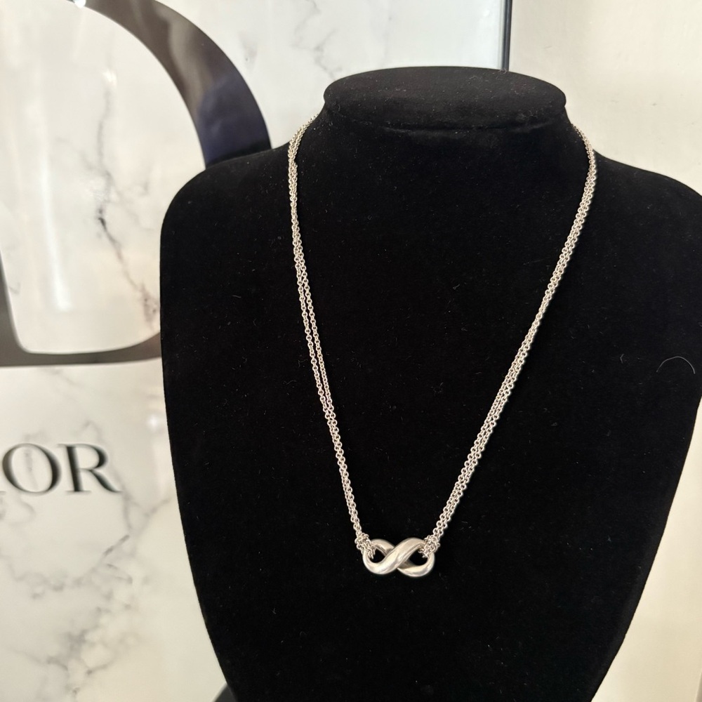 Tiffany & Co 925 Sterling Silver Infinity Necklace on a Double Chain